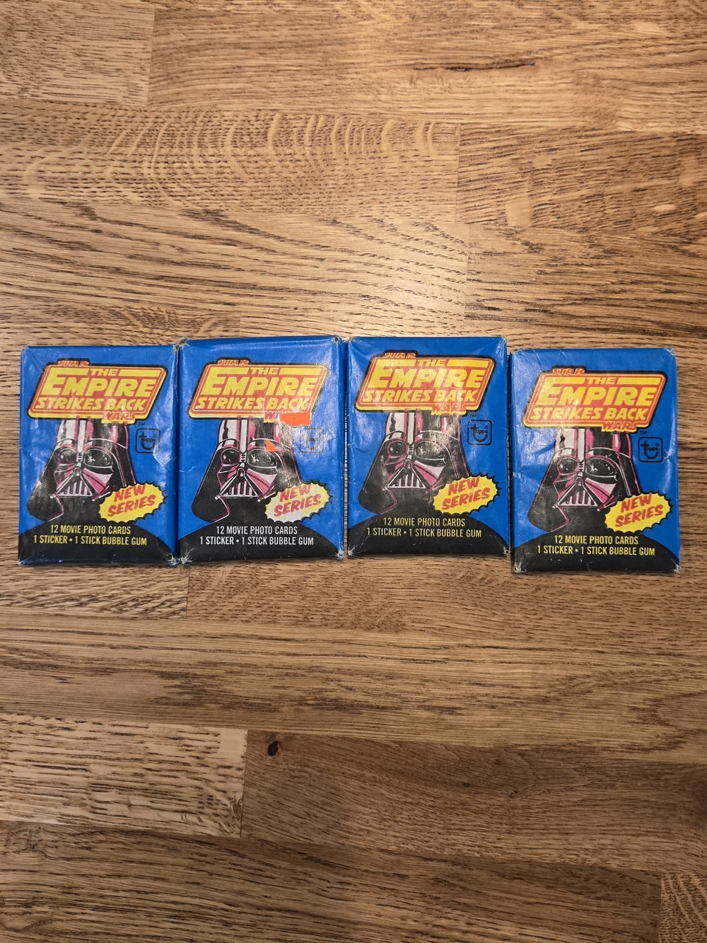 Topps The Empire Strikes Back Photo Card Packs - Blue & Yellow